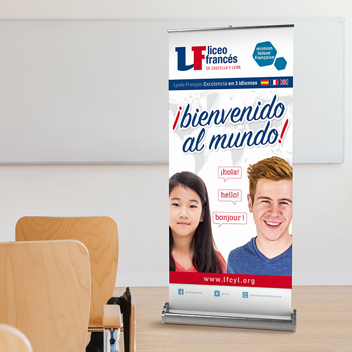 Roll Up mockup banner in class presentation