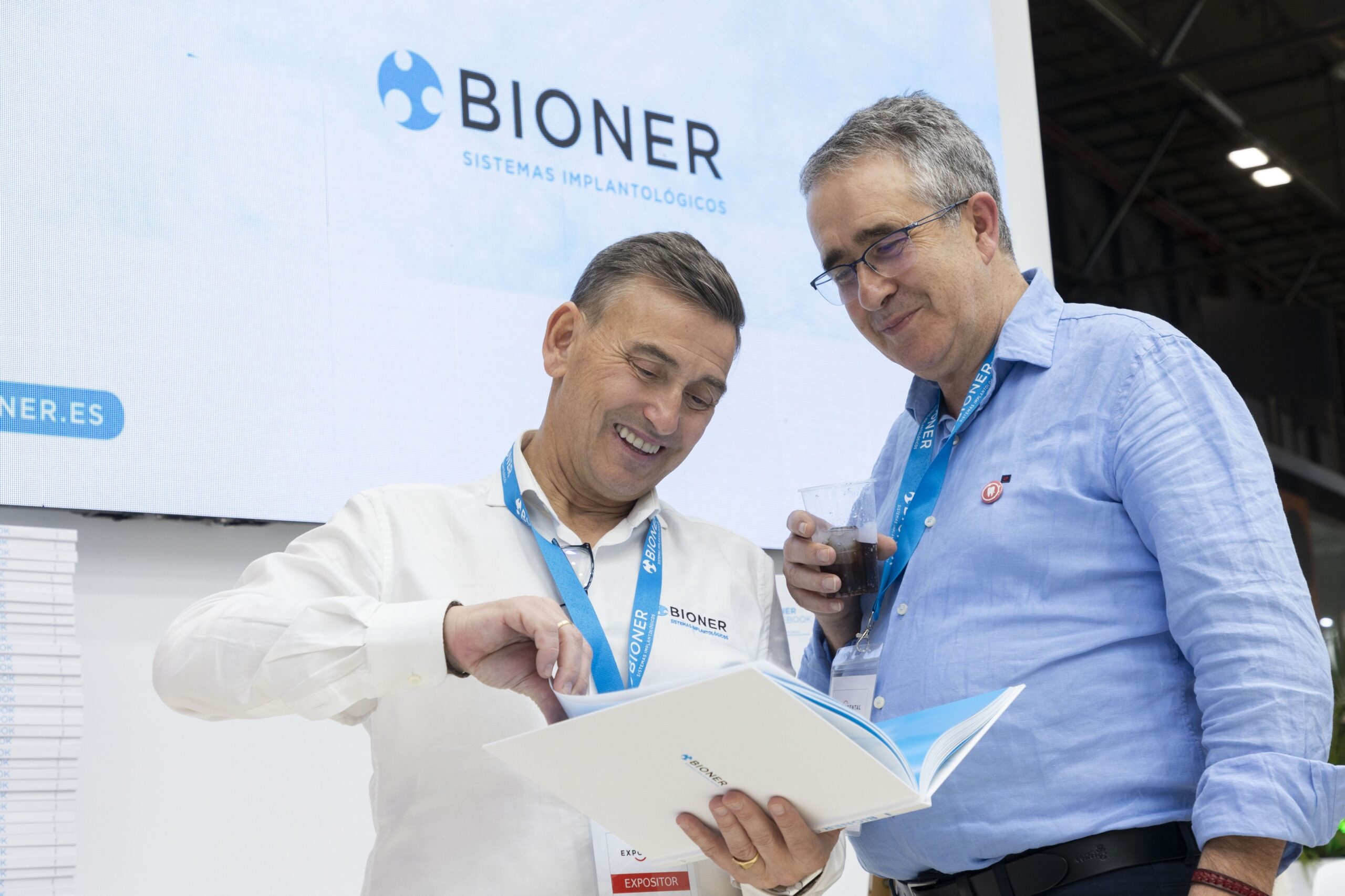 xUZohU-AZGDqHb-9X8l5d9Y-BzohvWp5P06I2ArBcuAeJxFPc